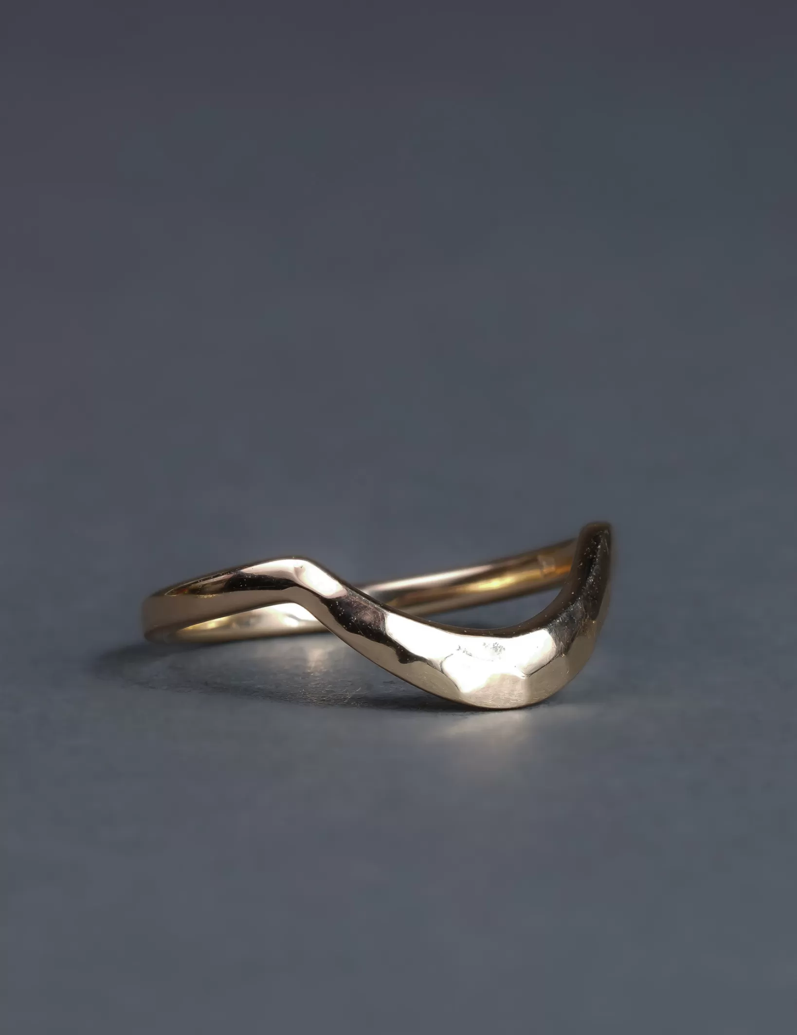 Online Anna Sheffield Calligraphic Hammered Curve Band