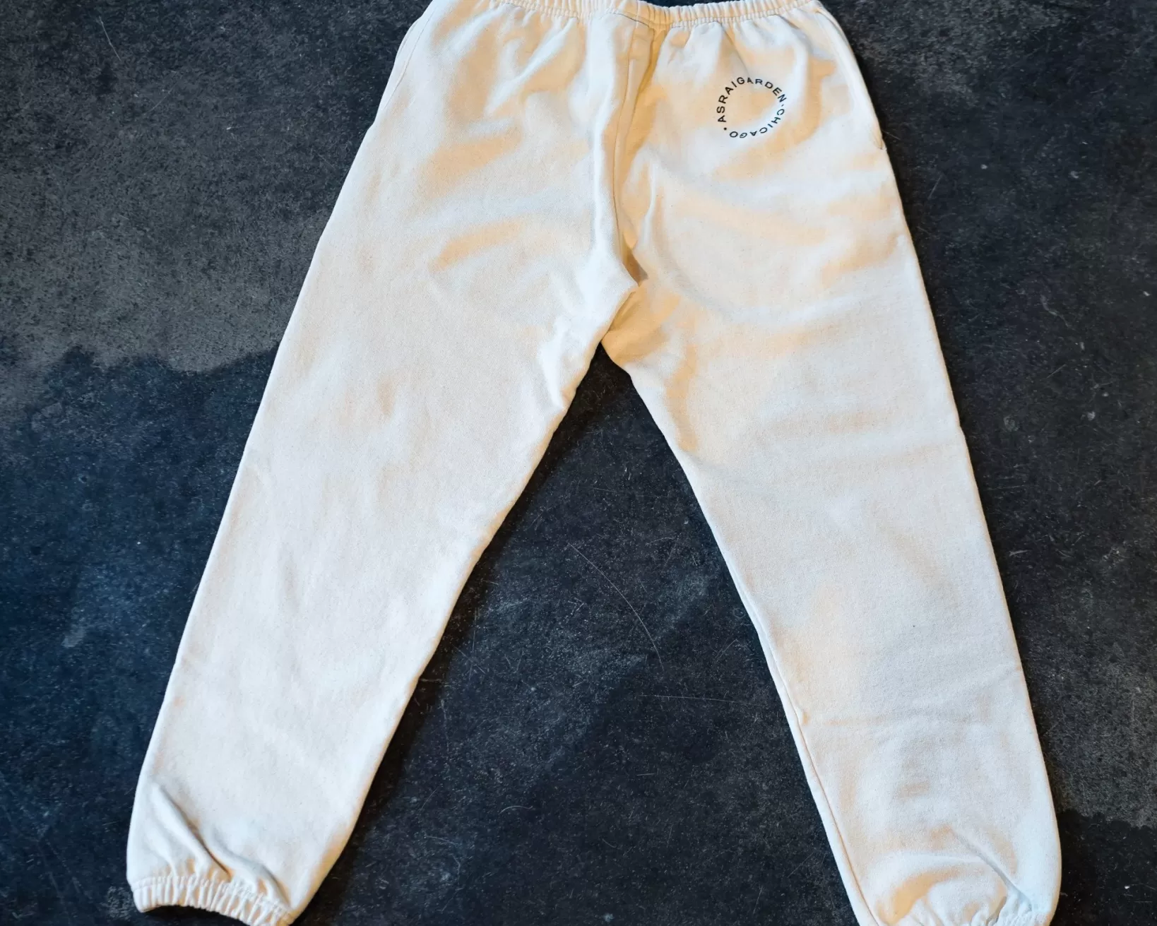 Hot * Asrai Garden Cream Sweatpants