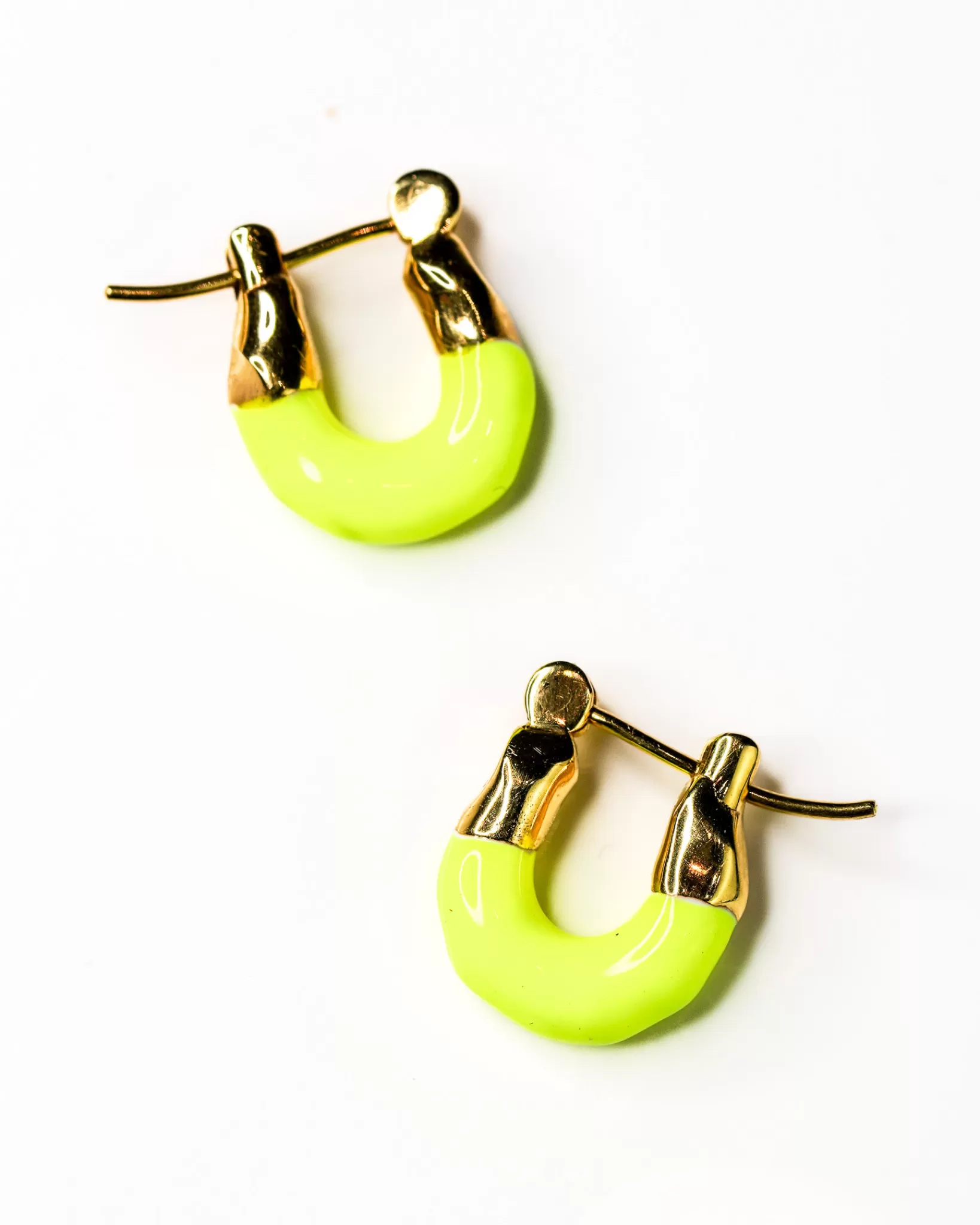 Flash Sale Joanna Laura Constantine Mini Wave Hoops Neon