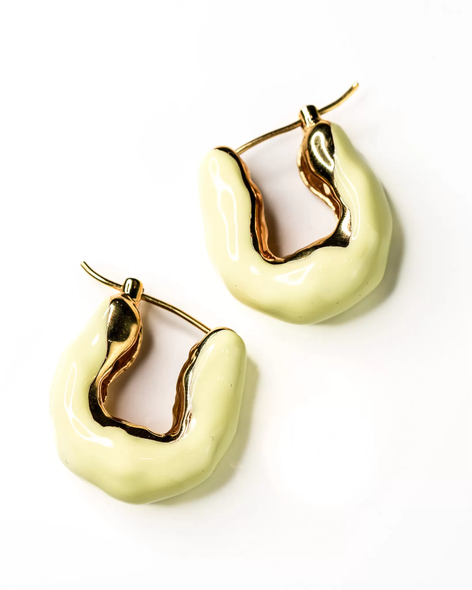 Discount Joanna Laura Constantine Statement Wave Hoops Cream