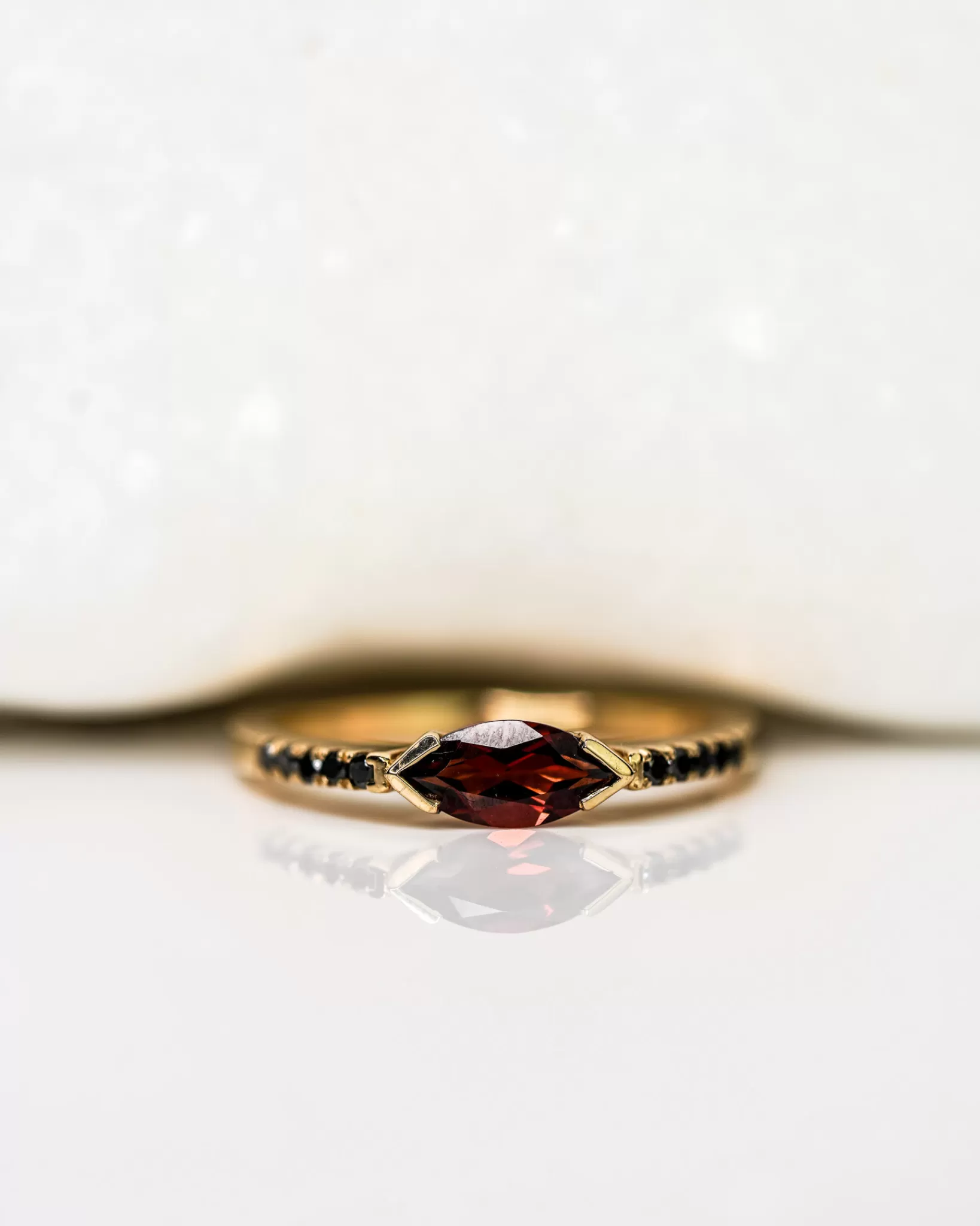 Best Sale Lindsay Lewis Jewelry Lindsay Lewis Garnet Mini Minna Ring