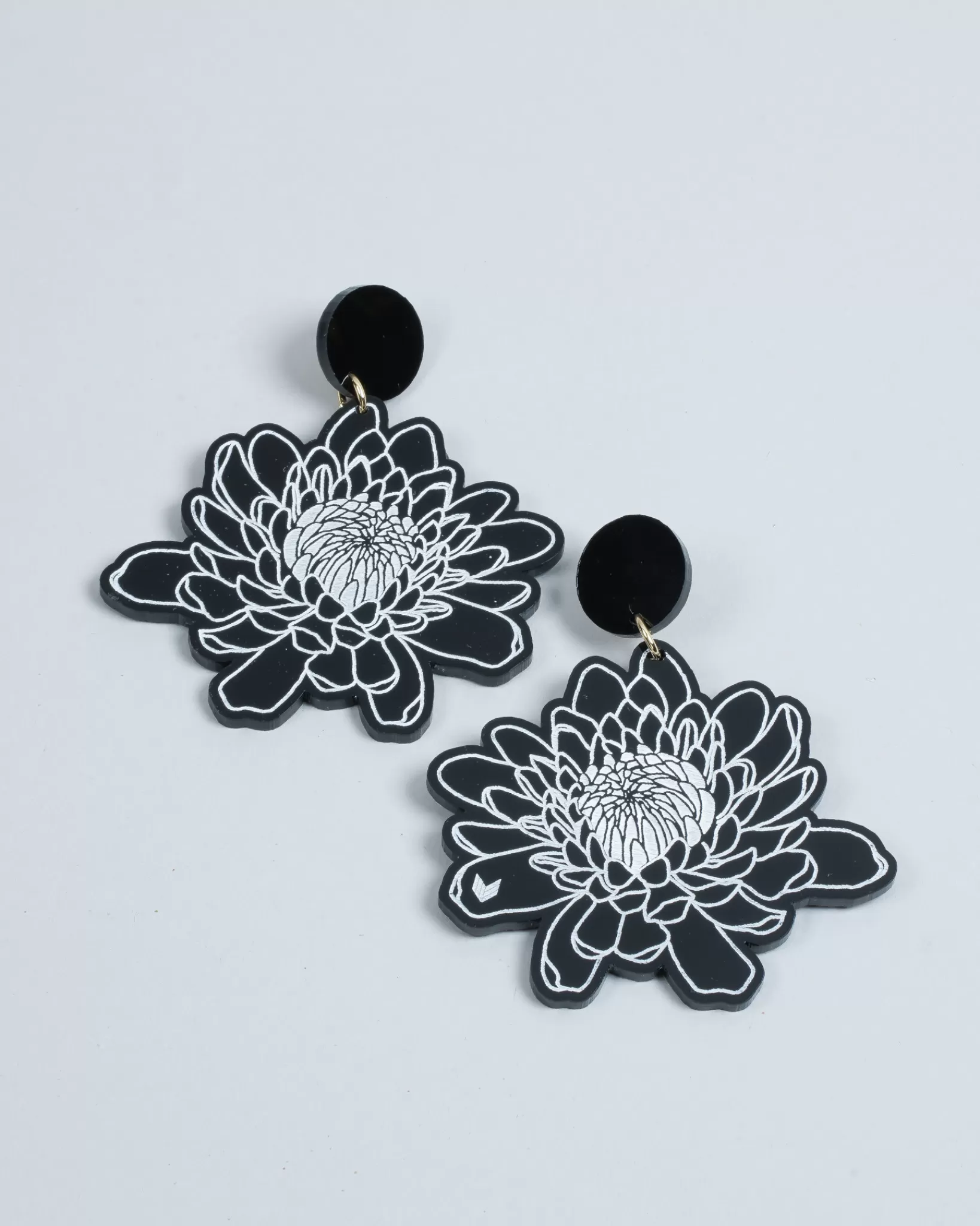 Store Melody Ehsani Chrysanthemum Earrings