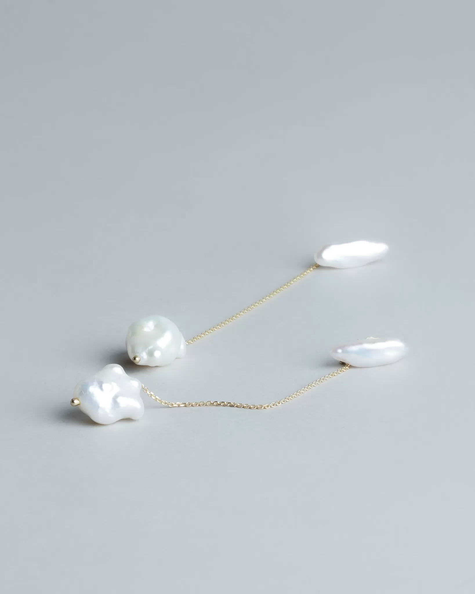 Hot White Space White/Space Lagniappe Pearl Drops